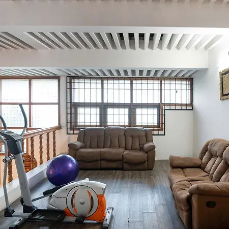 Stayvista At Dwaraka Inn Pvt Pool, Gym & Pool Table-3